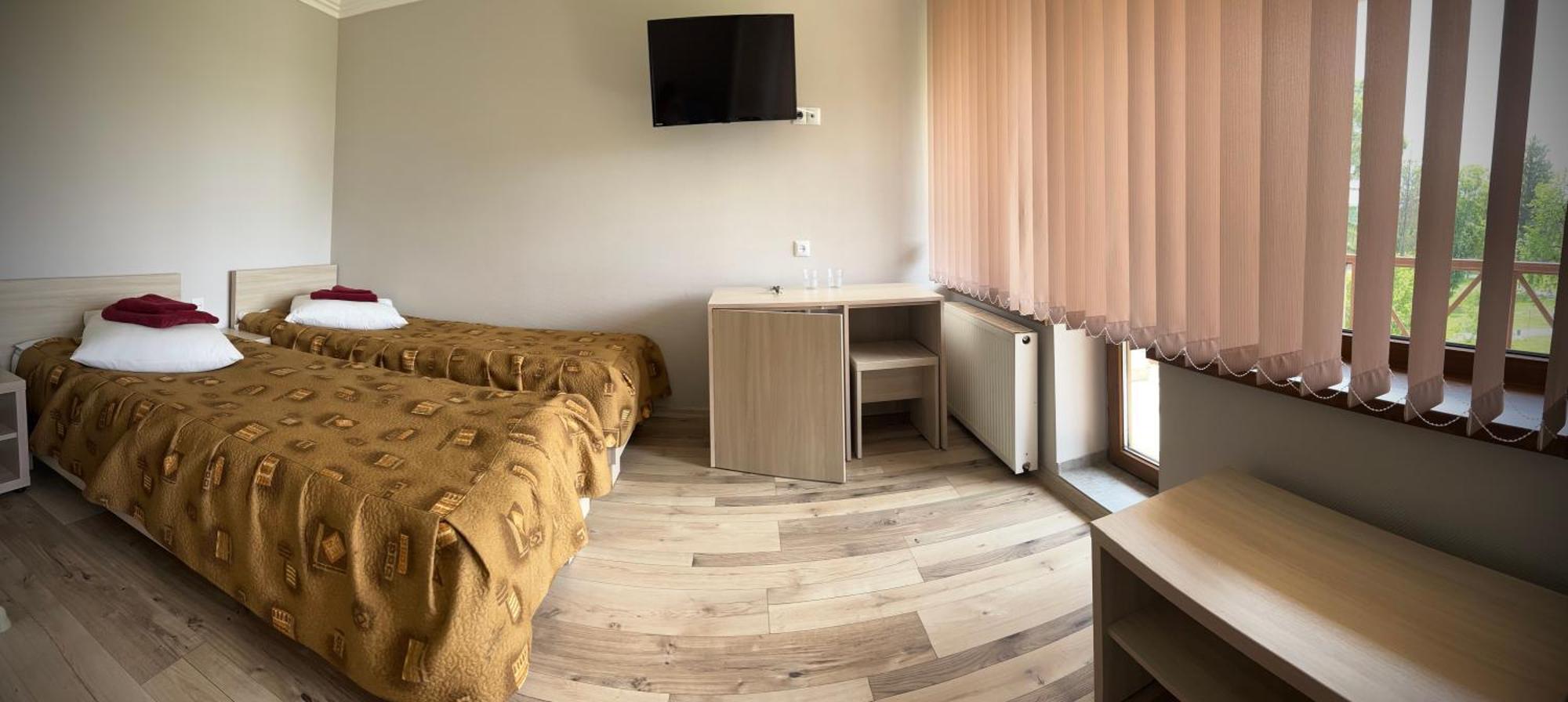 Hotel Intourist Mukacheve Ngoại thất bức ảnh